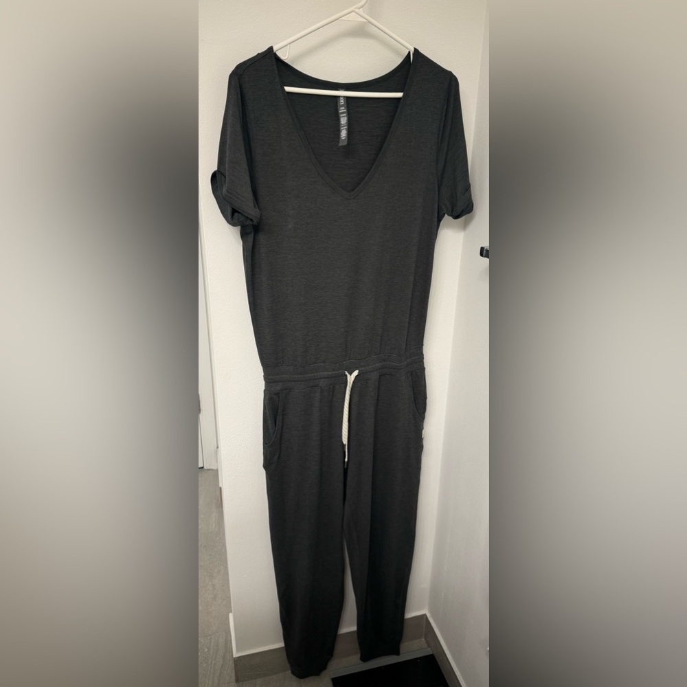 Vuori All Day Romper - Medium Heather Dark Grey Short Sleeve NWOT